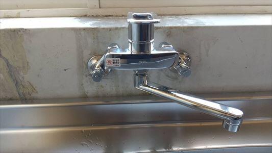 KVK台所シングルレバー水栓に交換しました。